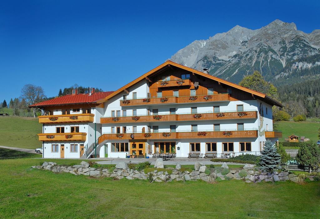 Landhotel Kielhuberhof Ramsau am Dachstein Exterior photo