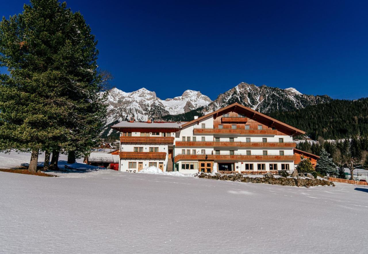 Landhotel Kielhuberhof Ramsau am Dachstein Exterior photo